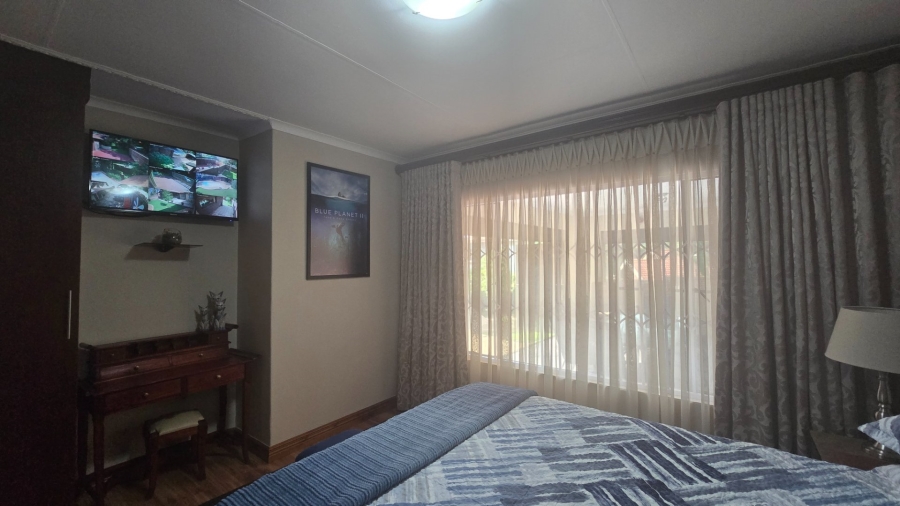 4 Bedroom Property for Sale in Safari Gardens North West